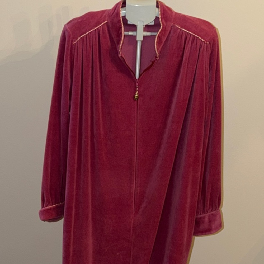 Vintage Christian Dior Dressing Robe | Luxe Lounge